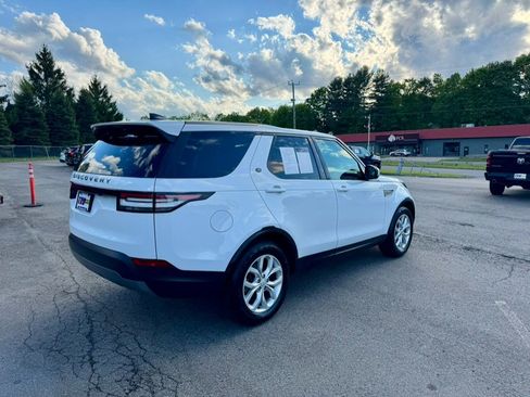 Used 2019 Land Rover Discovery SE AWD/4WD image 6