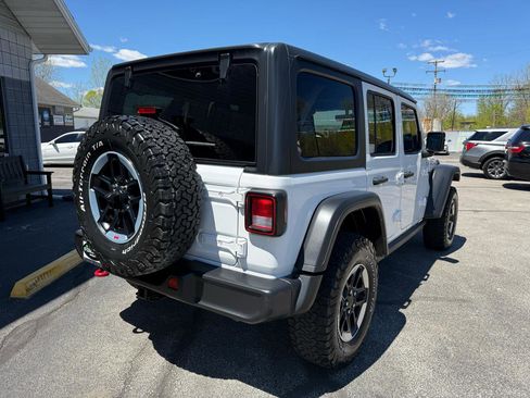 Used 2021 Jeep Wrangler Unlimited Rubicon w/ Uconnect 4C Nav & Sound Group AWD/4WD image 3