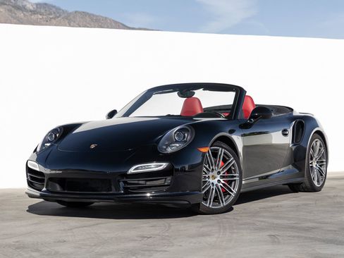 Certified 2015 Porsche 911 Turbo image 1