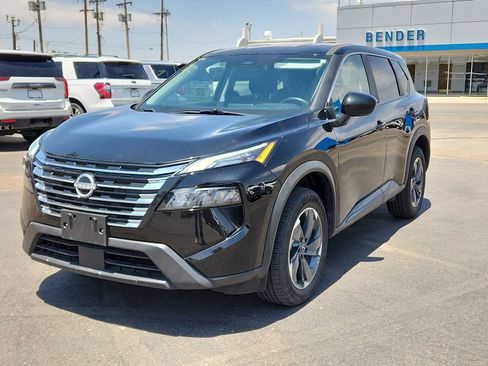 Used 2025 Nissan Rogue SV FWD image 1