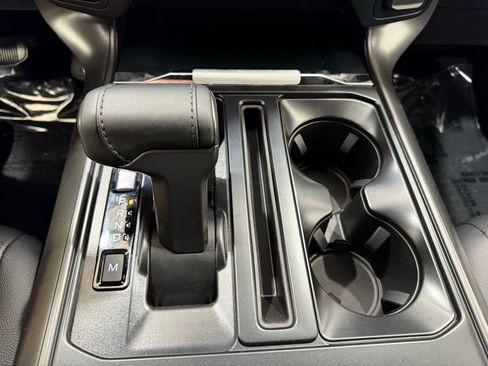 New 2025 Ford F150 Lariat w/ Equipment Group 502A High image 44