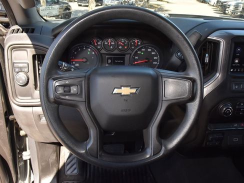 Used 2020 Chevrolet Silverado 1500 Custom w/ Custom Value Package image 21