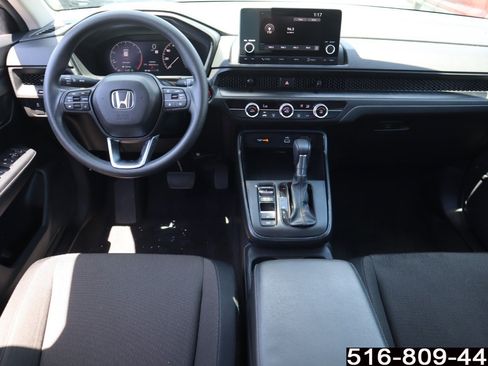 Used 2023 Honda CR-V LX image 11