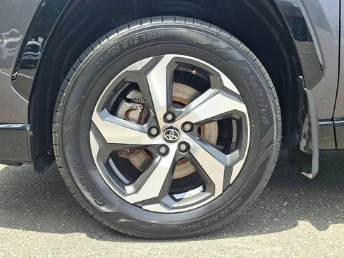 Used 2023 Toyota RAV4 SE w/ Weather & Moonroof Package AWD/4WD image 8