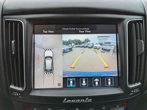 Used 2019 Maserati Levante GranSport AWD/4WD image 12
