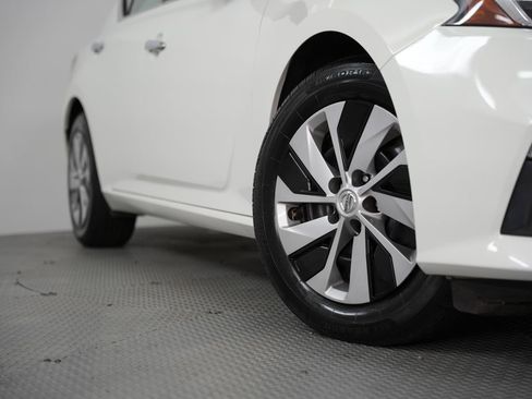 Used 2021 Nissan Altima 2.5 S w/ Driver Assist Package image 17