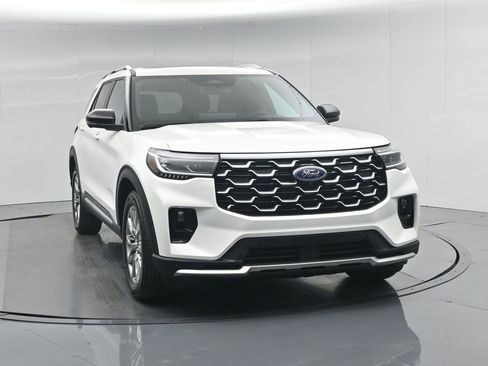 Used 2025 Ford Explorer Platinum RWD image 60