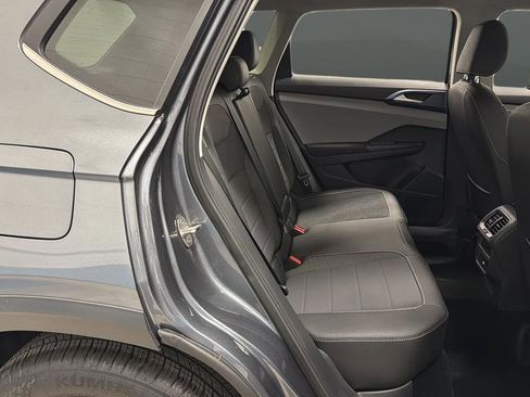 Used 2024 Volkswagen Taos SE AWD/4WD image 24