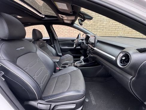 Used 2023 Kia Forte GT-Line w/ GT-Line Premium Package image 8