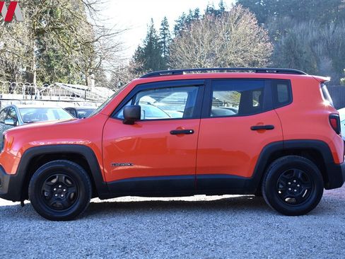 Used 2017 Jeep Renegade Sport image 9