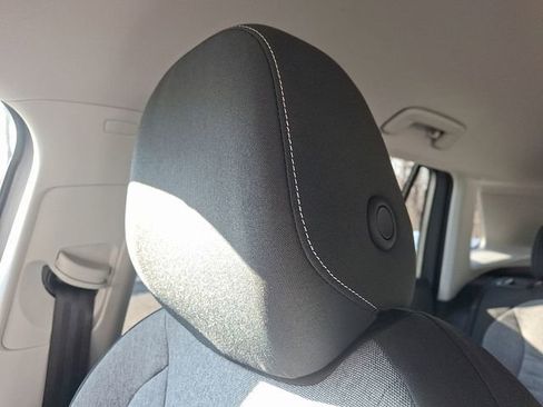 Certified 2025 Volkswagen Tiguan S w/ 18" Wheel Package image 17