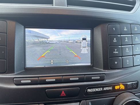Used 2019 Ford Explorer XLT AWD/4WD image 14