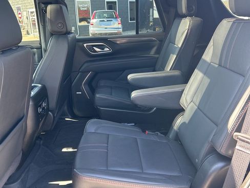 Used 2024 Chevrolet Tahoe RST w/ Luxury Package image 17