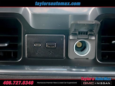 Used 2022 GMC Sierra 1500 SLT w/ SLT Convenience Package AWD/4WD image 33