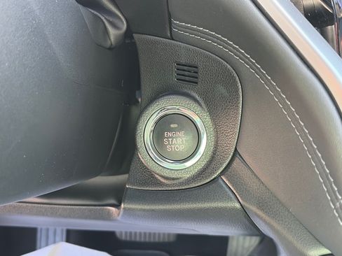 Used 2023 Subaru Outback Touring XT AWD/4WD image 13