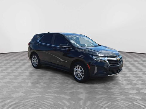 Used 2022 Chevrolet Equinox LT FWD image 2
