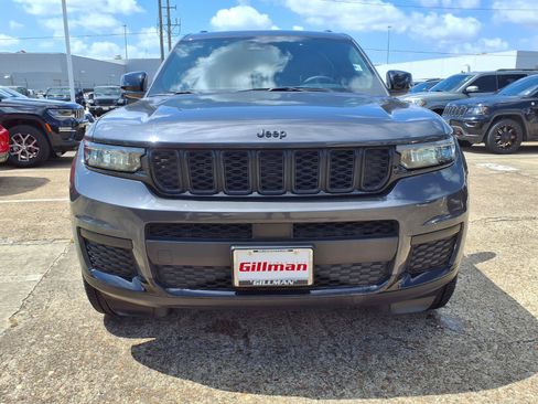 Certified 2025 Jeep Grand Cherokee L Laredo RWD image 24