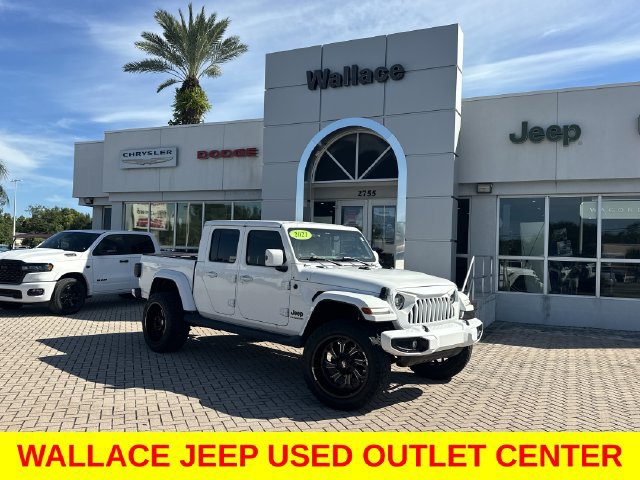 Used 2021 Jeep Gladiator Overland AWD/4WD image 1