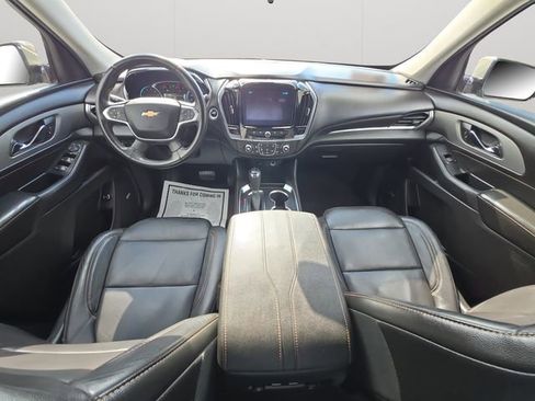 Used 2018 Chevrolet Traverse LT FWD image 18
