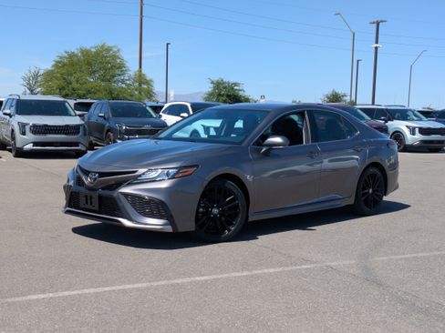 Used 2024 Toyota Camry XSE image 29