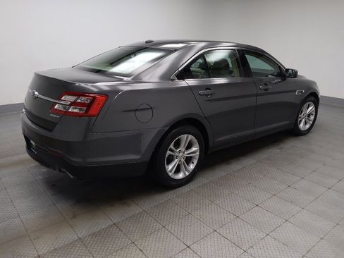 Used 2016 Ford Taurus SE FWD image 10