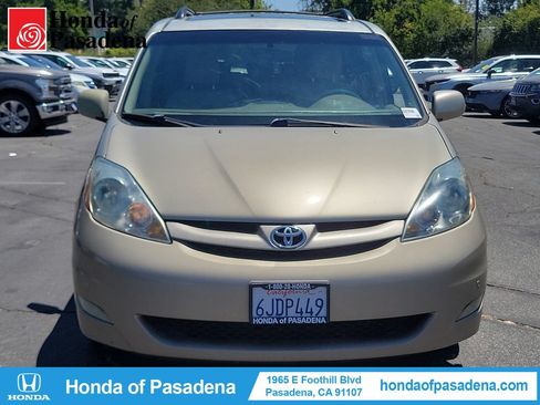 Used 2009 Toyota Sienna XLE w/ Towing Prep Pkg FWD image 8
