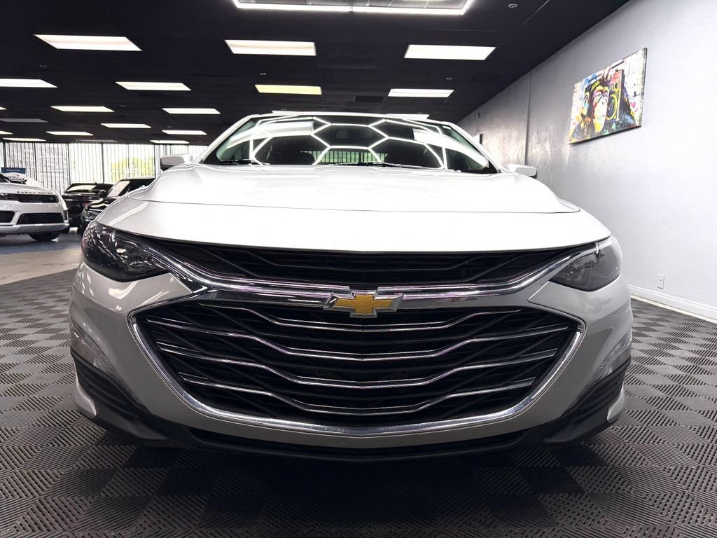 Used 2022 Chevrolet Malibu LT FWD image 3