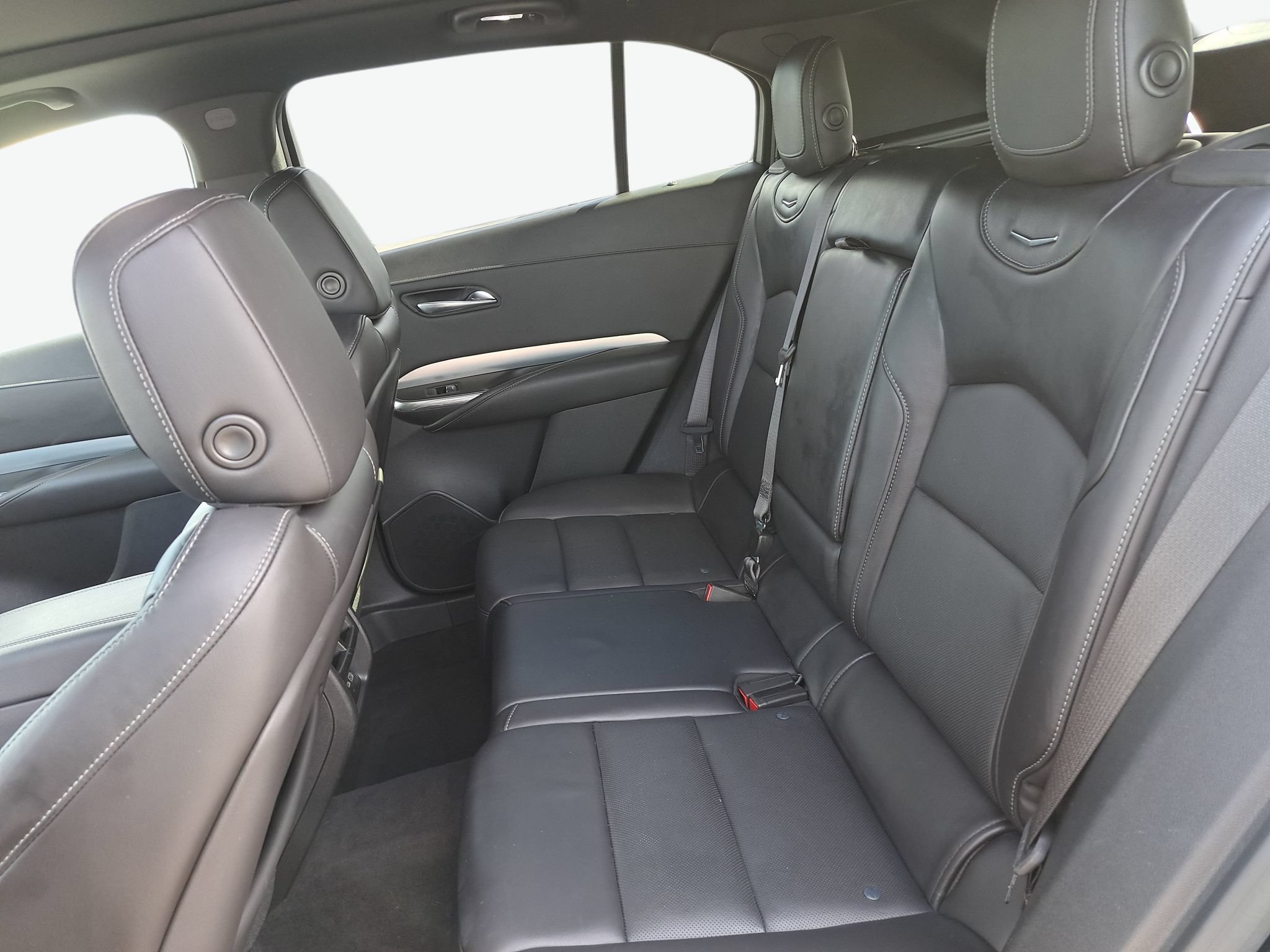Used 2019 Cadillac XT4 Premium Luxury AWD/4WD image 15