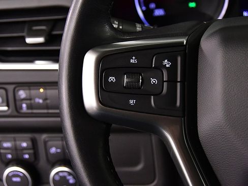 Used 2021 Chevrolet Tahoe Z71 image 17