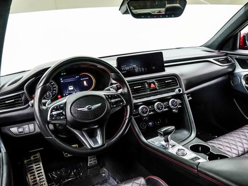 Used 2022 Genesis G70 3.3T image 5