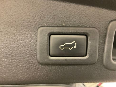 Used 2014 Subaru Forester 2.5i Limited w/ Popular Package #2 AWD/4WD image 27