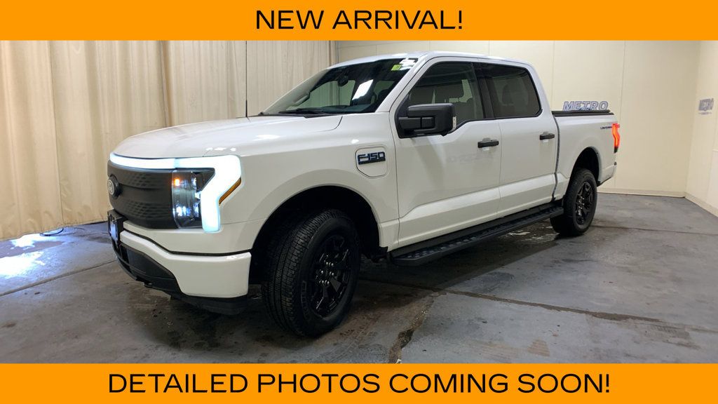 Used 2025 Ford F150 Lightning XLT AWD/4WD image 45
