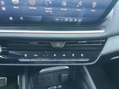 Used 2024 Buick Envision Sport Touring AWD/4WD image 22