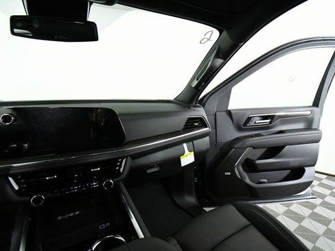 New 2026 Chevrolet Suburban LT w/ Comfort Package image 20