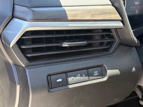 Used 2025 Nissan Altima 2.5 SV FWD image 6