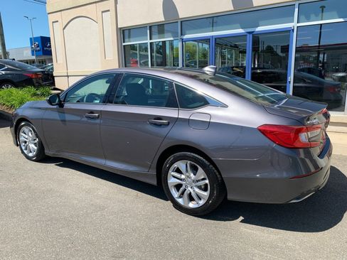 Used 2019 Honda Accord LX image 4