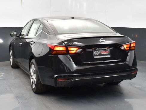 Used 2025 Nissan Altima 2.5 S image 6