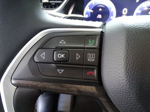 Certified 2024 Jeep Grand Cherokee L Limited w/ Luxury Tech Group II image 7