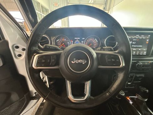 Used 2020 Jeep Wrangler Unlimited Sahara AWD/4WD image 20