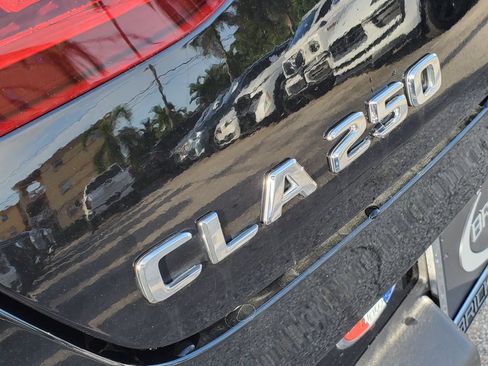 Used 2023 Mercedes-Benz CLA 250 4MATIC image 6