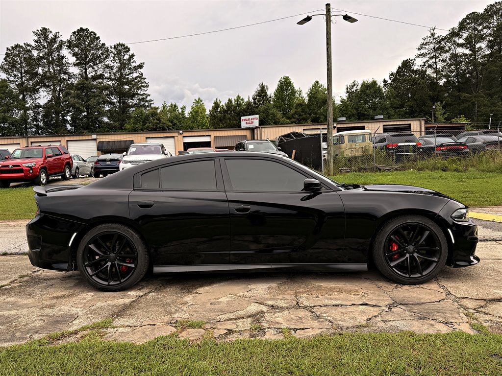Used 2016 Dodge Charger R/T Scat Pack RWD image 4
