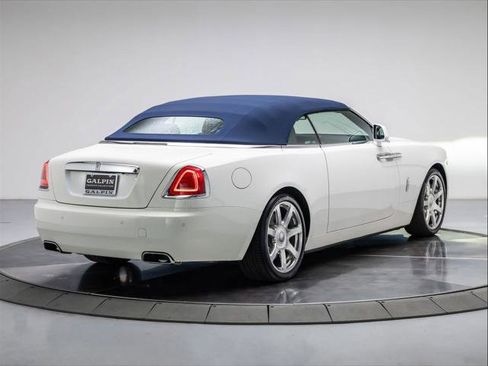 Used 2020 Rolls-Royce Dawn RWD image 13