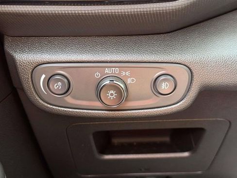 Certified 2023 Chevrolet TrailBlazer LT w/ Convenience Package FWD image 16