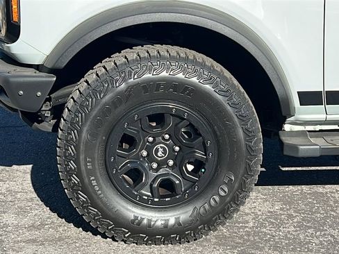 Certified 2022 Ford Bronco Wildtrak AWD/4WD image 9