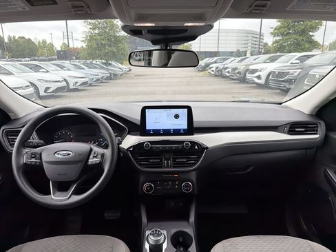 Used 2022 Ford Escape SE FWD image 19