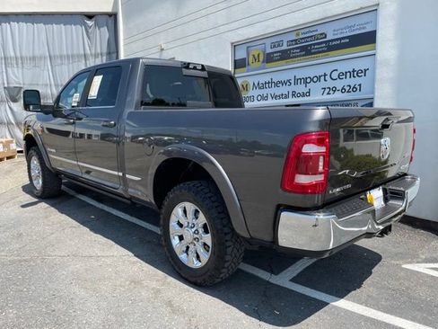 Used 2024 RAM 3500 Limited AWD/4WD image 3