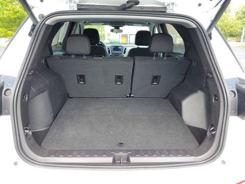 Used 2024 Chevrolet Equinox LT FWD image 30