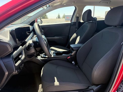 Used 2026 Kia K4 FWD image 24