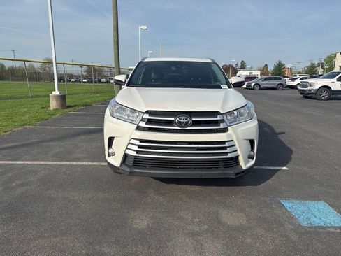 Used 2019 Toyota Highlander XLE image 7