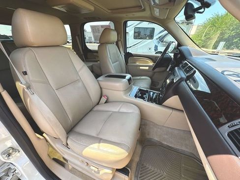 Used 2014 GMC Yukon Denali AWD/4WD image 27